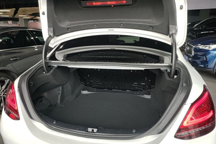 Used Mercedes-Benz C-Class 2021 C 200 L Fashion Edition Sport Version Trunk
