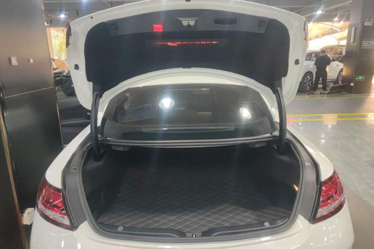 Used Mercedes-Benz C-Class 2021 C 260 Coupe Trunk
