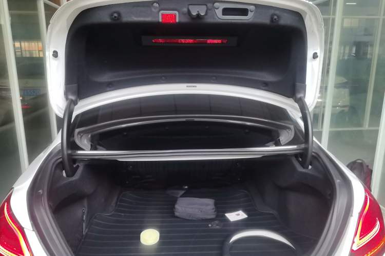 Used Mercedes-Benz C-Class 2021 C 200 L Fashion Edition Sport Version Trunk