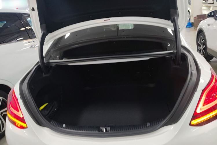 Used Mercedes-Benz C-Class 2021 C 200 L Fashion Edition Sport Version Trunk