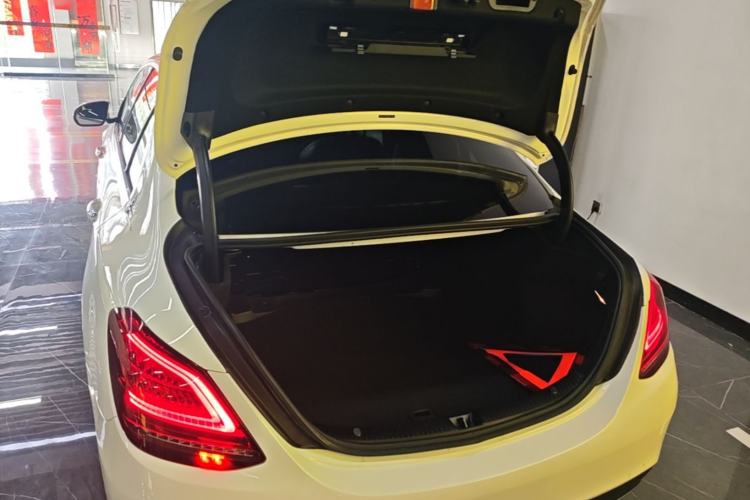 Used Mercedes-Benz C-Class 2021 C 200 L Fashion Edition Sport Version Trunk