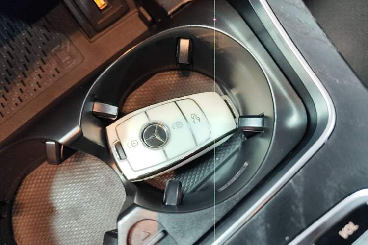 Used Mercedes-Benz C-Class 2021 C 260 L Sport Edition Vehicle Key