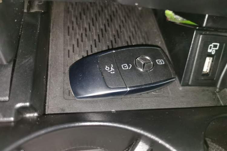 Used Mercedes-Benz C-Class 2021 C 260 L Sport Edition Star Collection Vehicle Key