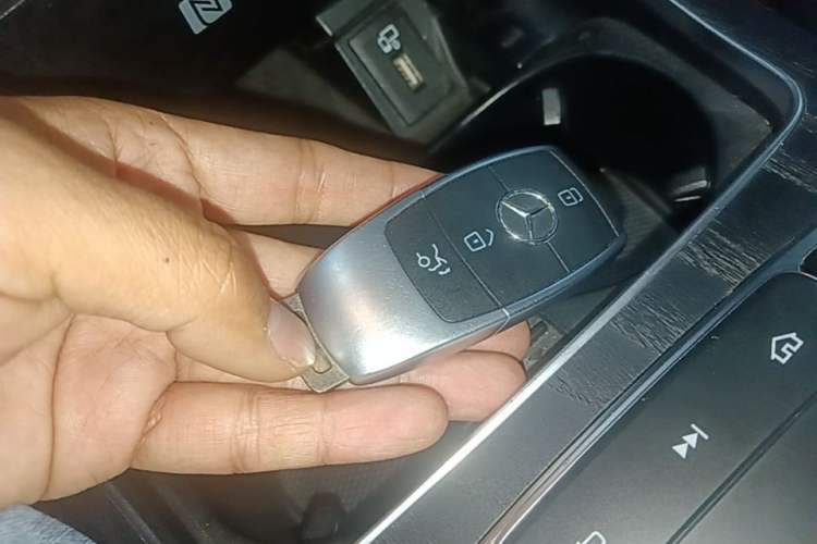 Used Mercedes-Benz C-Class 2021 C 260 L Sport Edition Star Collection Vehicle Key