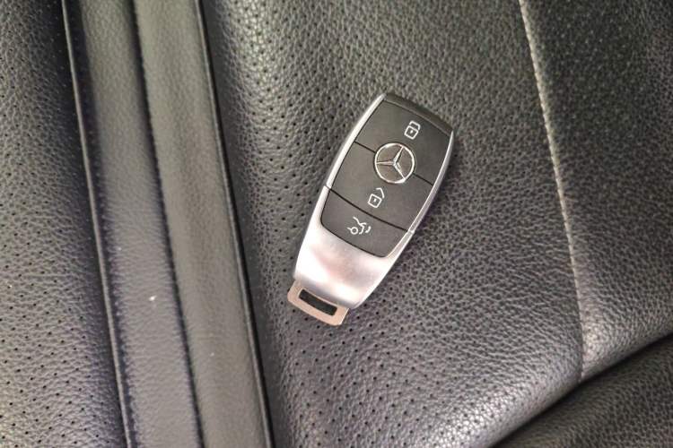 Used Mercedes-Benz C-Class 2021 C 260 L Sport Edition Vehicle Key