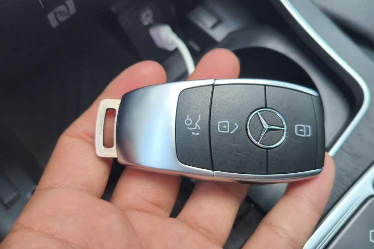 Used Mercedes-Benz C-Class 2021 C 260 L Sport Edition Star Collection Vehicle Key