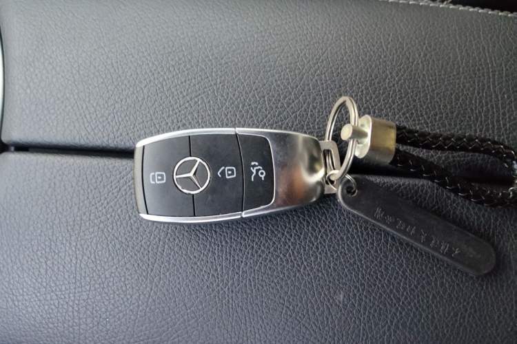 Used Mercedes-Benz C-Class 2021 C 260 Star Edition Vehicle Key