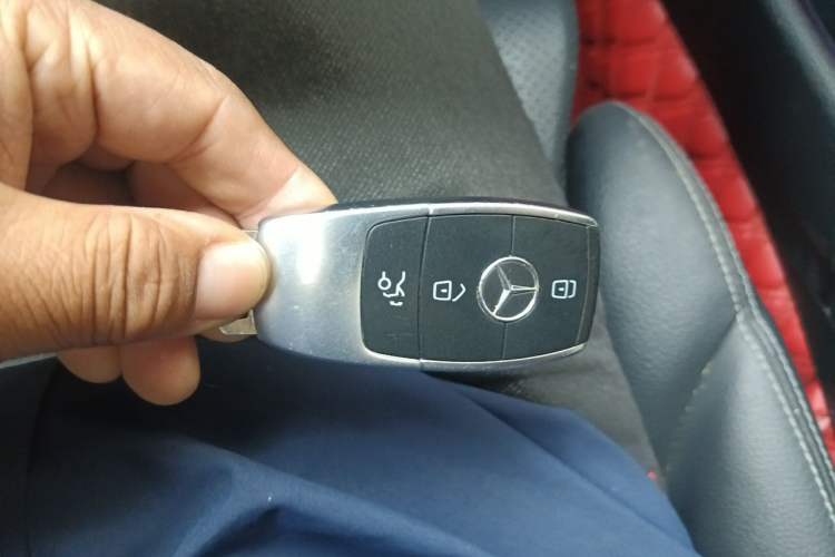 Used Mercedes-Benz C-Class 2021 C 260 L Sport Edition Star Collection Vehicle Key