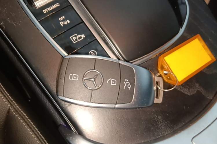 Used Mercedes-Benz C-Class 2021 C 260 L Sport Edition Vehicle Key