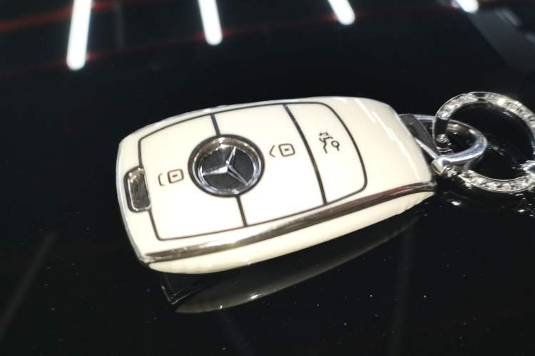 Used Mercedes-Benz C-Class 2021 C 260 L Sport Edition Star Collection Vehicle Key