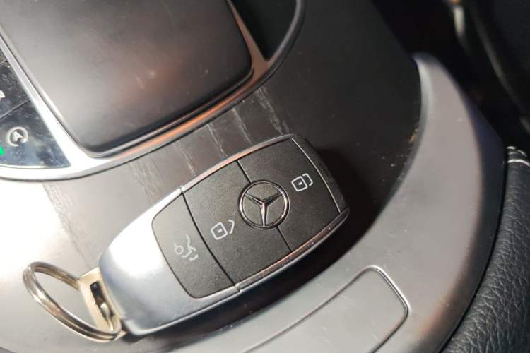 Used Mercedes-Benz C-Class 2021 C 260 L Sport Edition Star Collection Vehicle Key