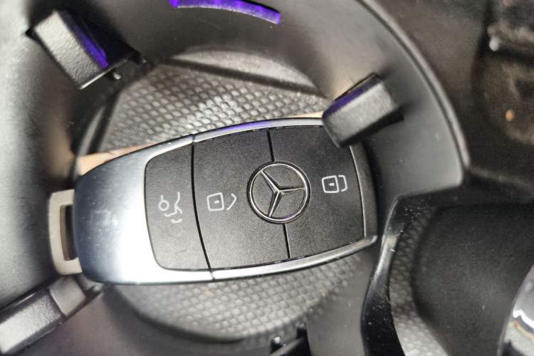Used Mercedes-Benz C-Class 2021 C 260 L Sport Edition Vehicle Key