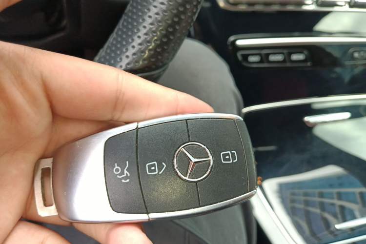 Used Mercedes-Benz C-Class 2021 C 260 Star Edition Vehicle Key