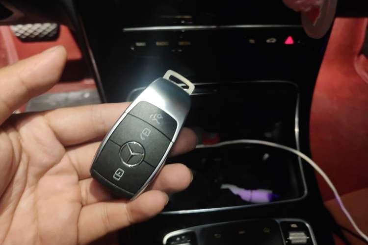 Used Mercedes-Benz C-Class 2021 C 260 Star Edition Vehicle Key