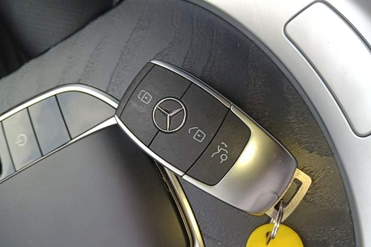 Used Mercedes-Benz C-Class 2021 C 260 L Sport Edition Star Collection Vehicle Key
