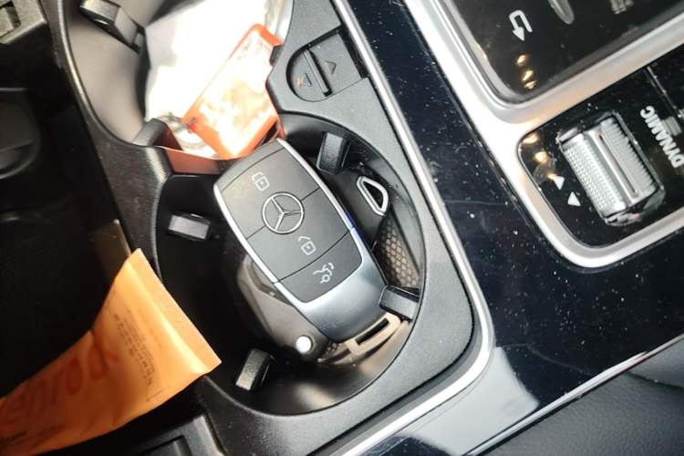 Used Mercedes-Benz C-Class 2021 C 260 Star Edition Vehicle Key