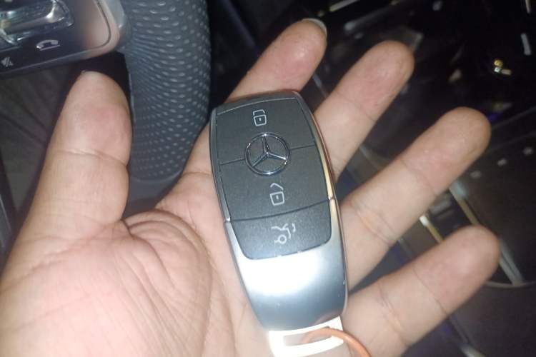Used Mercedes-Benz C-Class 2021 C 260 L Sport Edition Star Collection Vehicle Key