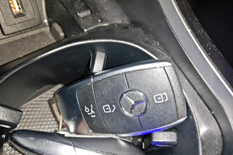 Used Mercedes-Benz C-Class 2021 C 260 L Sport Edition Vehicle Key