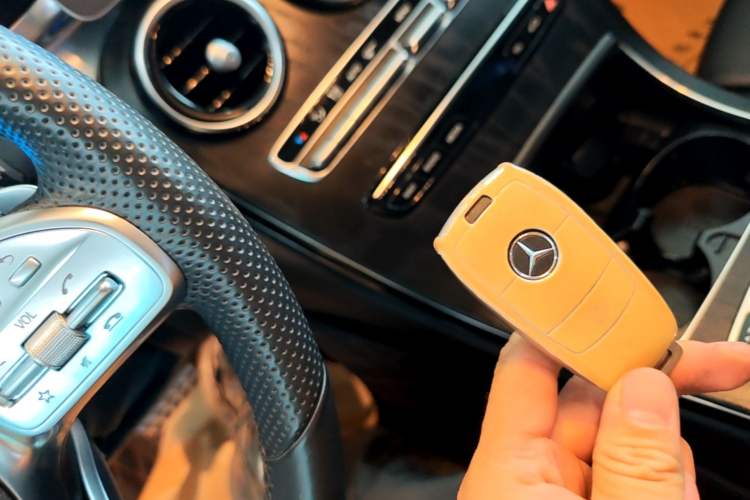 Used Mercedes-Benz C-Class 2021 C 200 L Fashion Edition Sport Version Vehicle Key