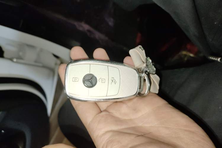 Used Mercedes-Benz C-Class 2021 C 260 L Sport Edition Vehicle Key