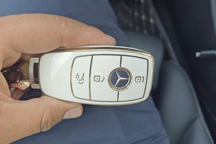 Used Mercedes-Benz C-Class 2021 C 260 L Sport Edition Vehicle Key