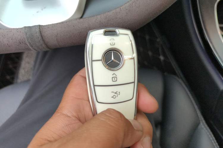 Used Mercedes-Benz C-Class 2021 C 260 L Sport Edition Vehicle Key