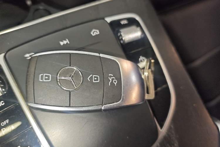 Used Mercedes-Benz C-Class 2021 C 260 L Sport Edition Vehicle Key