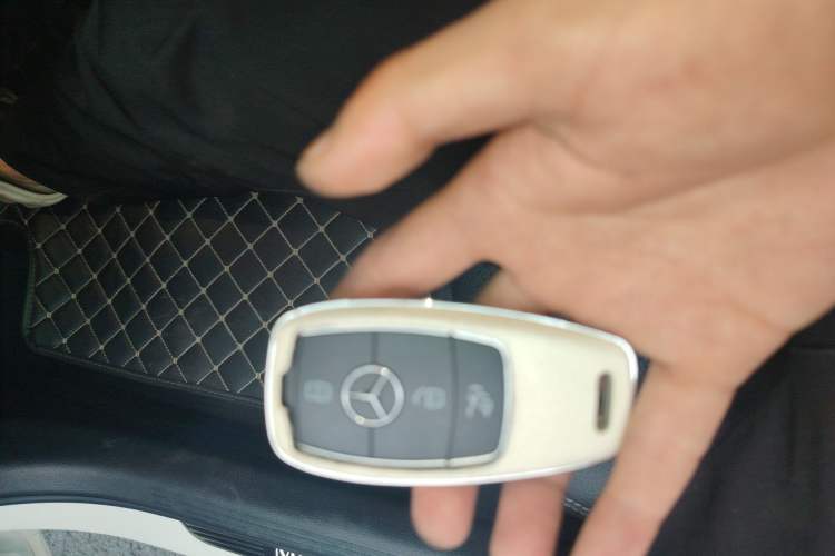 Used Mercedes-Benz C-Class 2021 C 260 L Sport Edition Vehicle Key