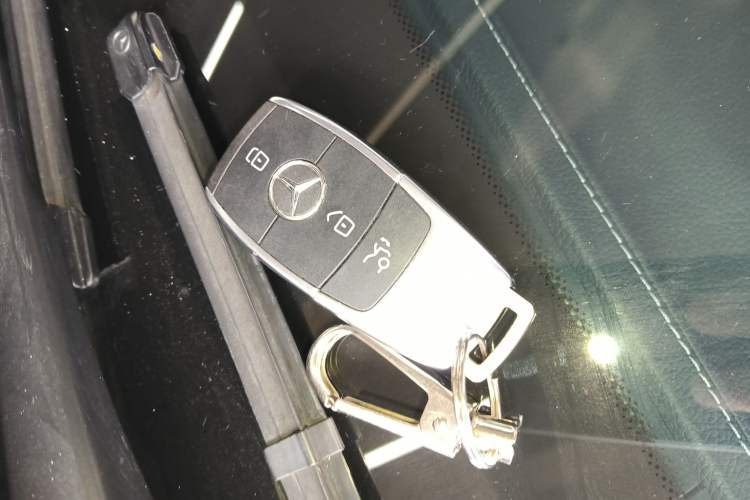 Used Mercedes-Benz C-Class 2021 C 260 L Sport Edition Vehicle Key