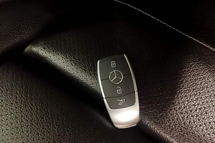 Used Mercedes-Benz C-Class 2021 C 260 L Sport Edition Star Collection Vehicle Key