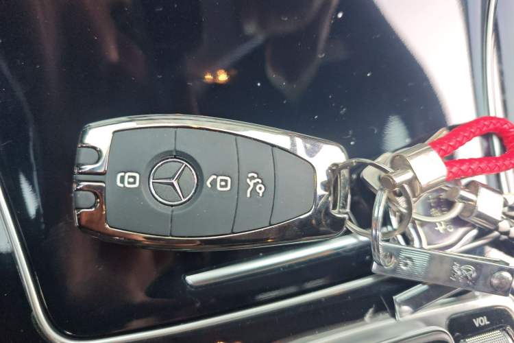 Used Mercedes-Benz C-Class 2021 C 260 Star Edition Vehicle Key