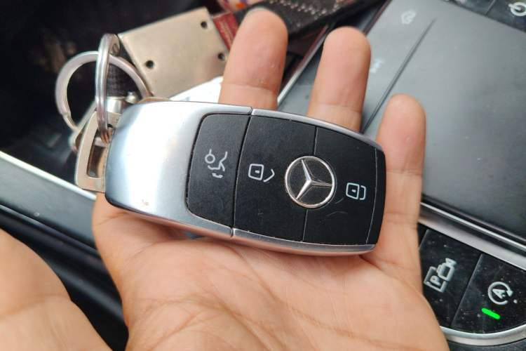 Used Mercedes-Benz C-Class 2021 C 260 L Sport Edition Star Collection Vehicle Key