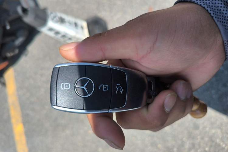 Used Mercedes-Benz C-Class 2021 C 200 L Fashion Edition Sport Version Vehicle Key