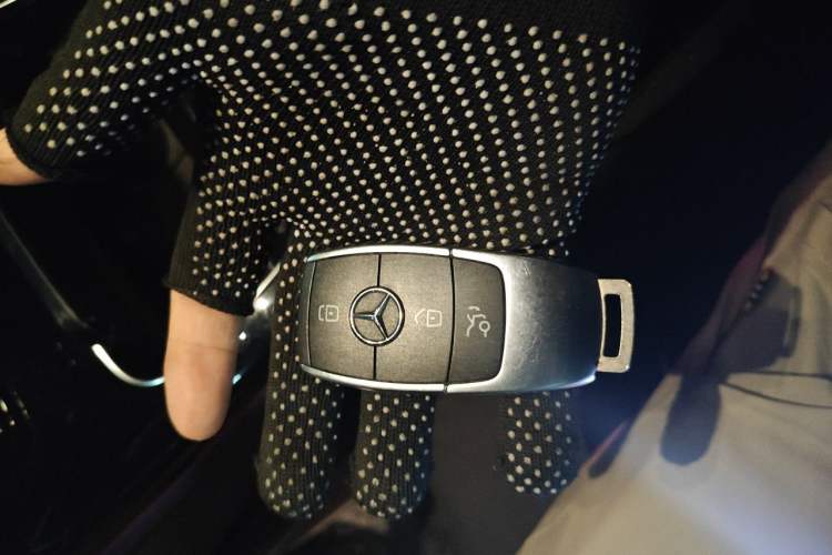 Used Mercedes-Benz C-Class 2021 C 260 Star Edition Vehicle Key