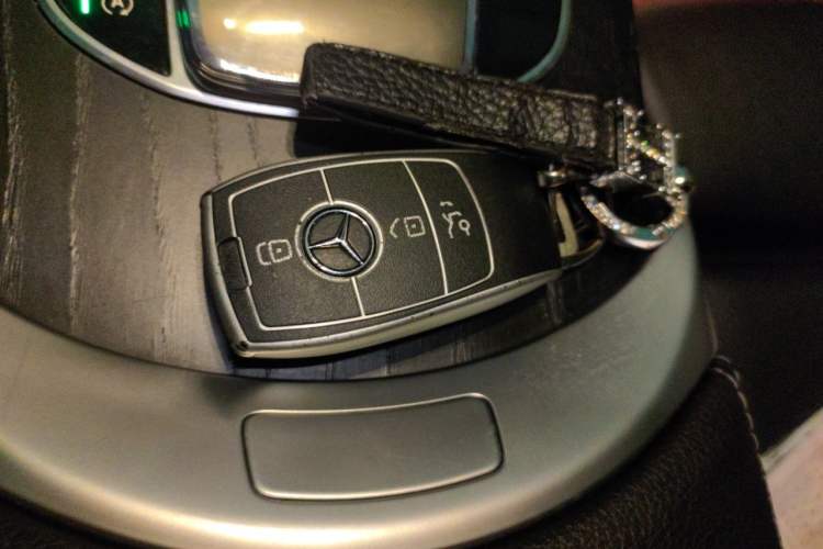 Used Mercedes-Benz C-Class 2021 C 260 L Sport Edition Star Collection Vehicle Key