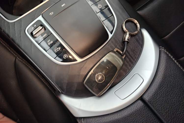 Used Mercedes-Benz C-Class 2021 C 200 L Fashion Edition Sport Version Vehicle Key