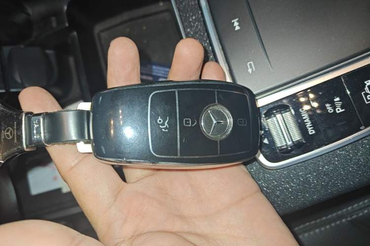 Used Mercedes-Benz C-Class 2021 C 260 Star Edition Vehicle Key