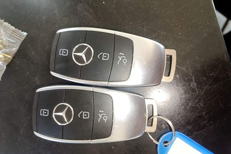 Used Mercedes-Benz C-Class 2021 C 260 Star Edition Vehicle Key
