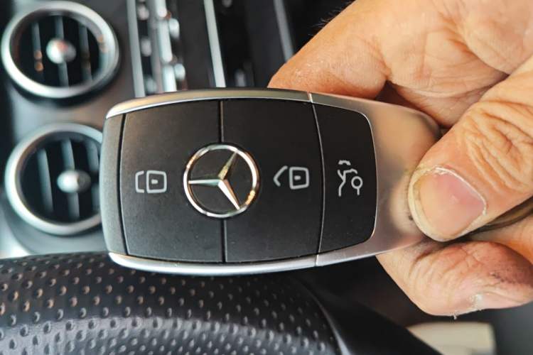 Used Mercedes-Benz C-Class 2021 C 200 L Fashion Edition Sport Version Vehicle Key