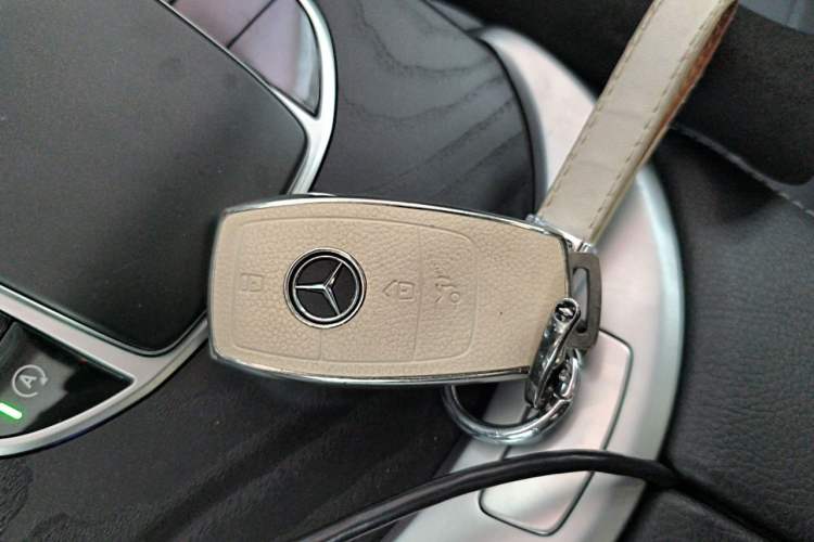 Used Mercedes-Benz C-Class 2021 C 200 L Fashion Edition Sport Version Vehicle Key