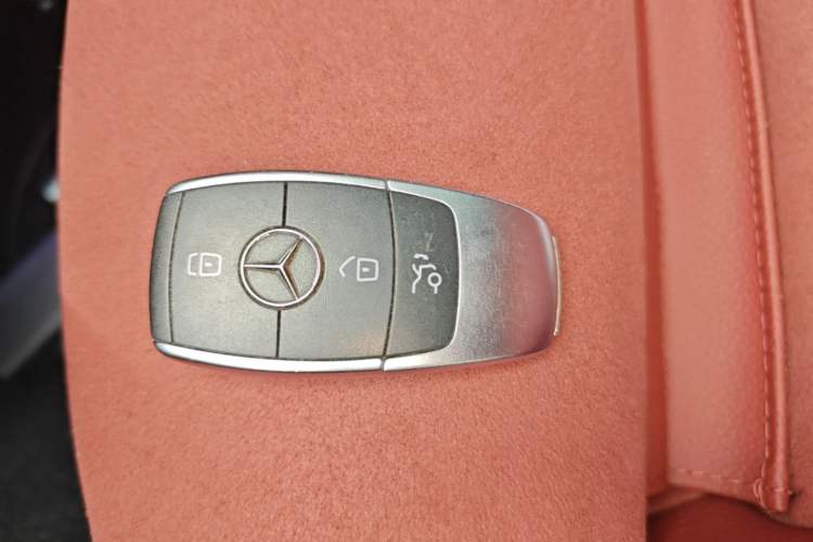 Used Mercedes-Benz C-Class 2021 C 260 Star Edition Vehicle Key