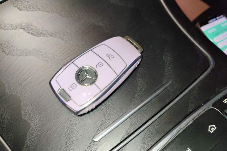 Used Mercedes-Benz C-Class 2021 C 260 L Sport Edition Vehicle Key
