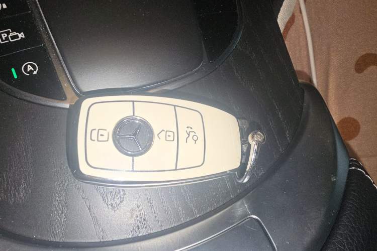 Used Mercedes-Benz C-Class 2021 C 260 L Sport Edition Star Collection Vehicle Key