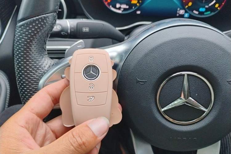 Used Mercedes-Benz C-Class 2021 C 260 L Sport Edition Vehicle Key