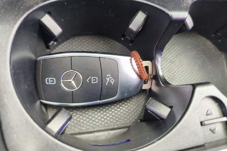 Used Mercedes-Benz C-Class 2021 C 260 L Sport Edition Star Collection Vehicle Key