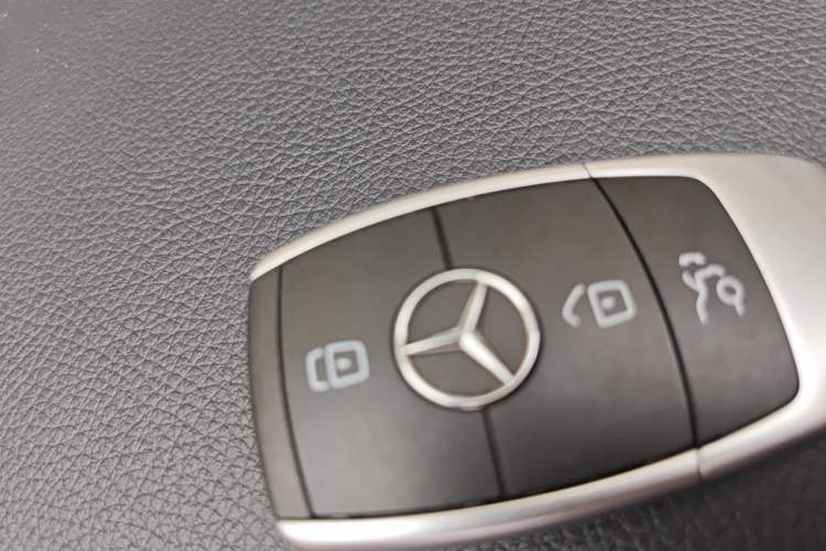 Used Mercedes-Benz C-Class 2021 C 260 L Sport Edition Star Collection Vehicle Key