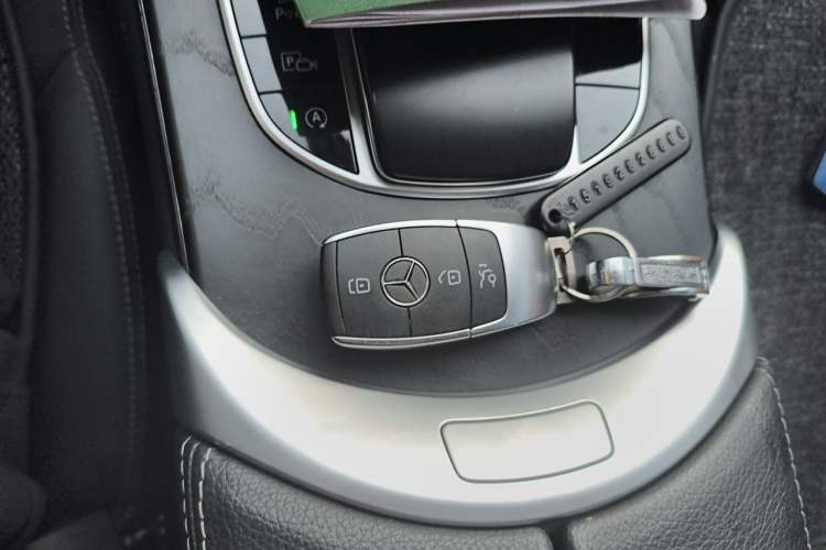 Used Mercedes-Benz C-Class 2021 C 200 L Fashion Edition Sport Version Vehicle Key