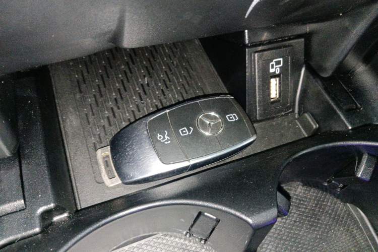 Used Mercedes-Benz C-Class 2021 C 260 L Sport Edition Star Collection Vehicle Key