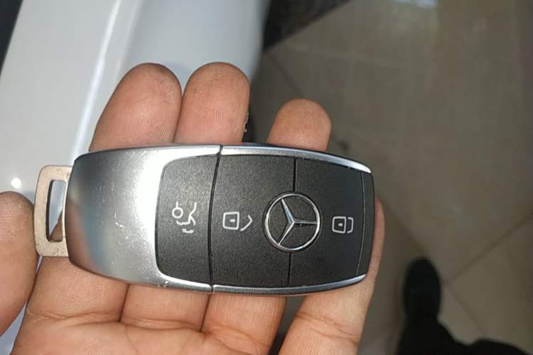 Used Mercedes-Benz C-Class 2021 C 260 L Sport Edition Star Collection Vehicle Key