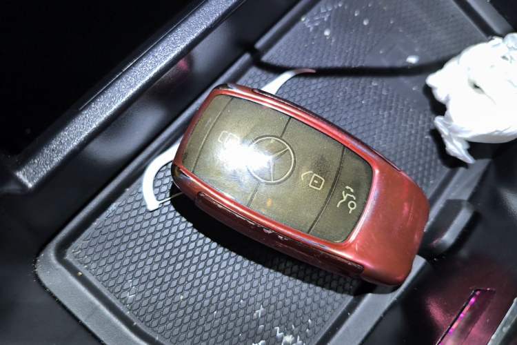 Used Mercedes-Benz C-Class 2021 C 200 L Fashion Model Vehicle Key